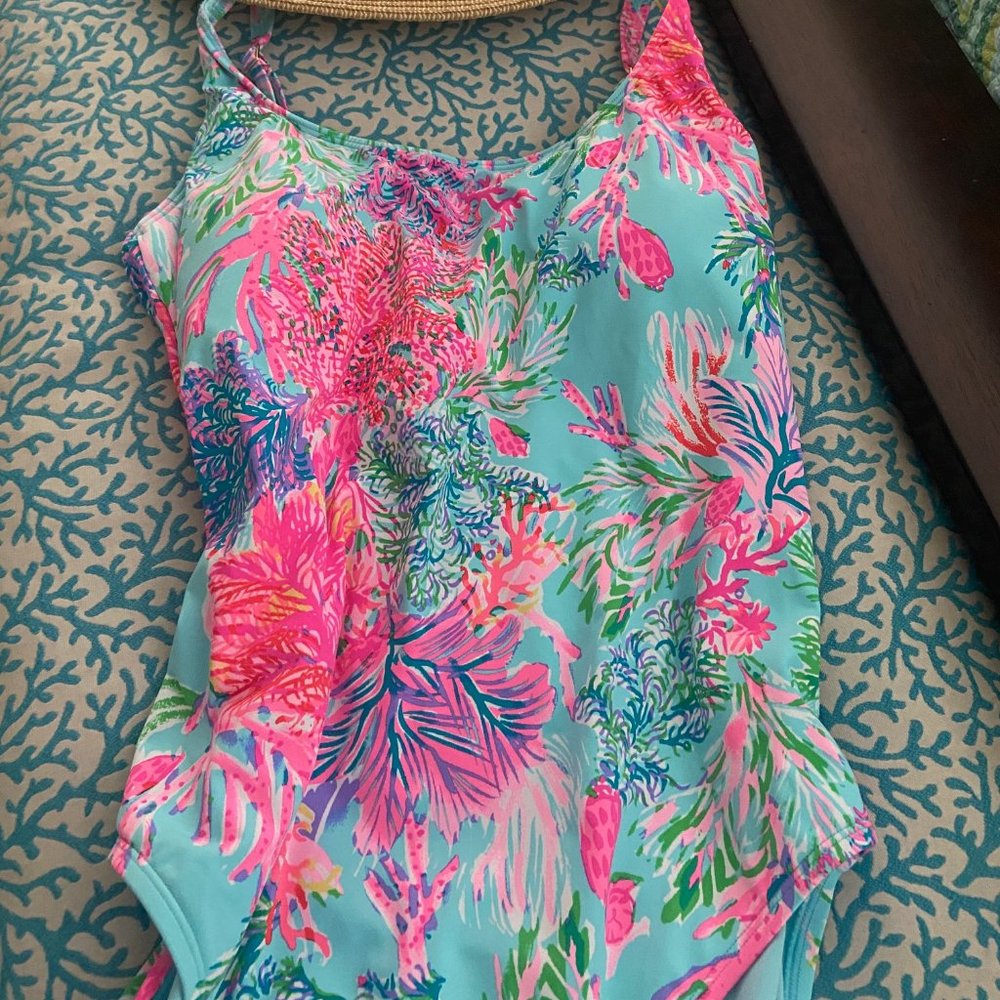 Lilly Pulitzer Scoop Neck One Piece Tank Suit